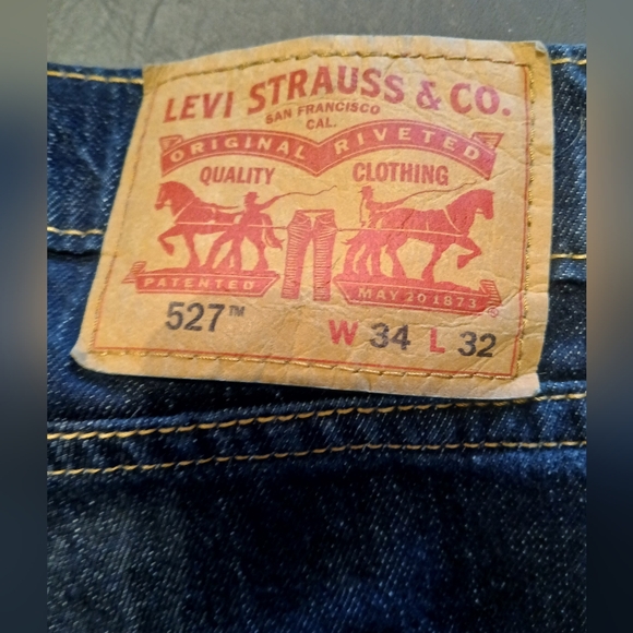 Mens Levis - Picture 3 of 4